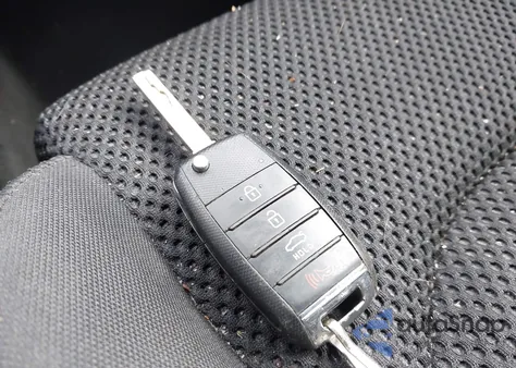 2019 Kia Optima Lx z USA, uszkodzony, nr VIN 5XXGT4L35KG281278